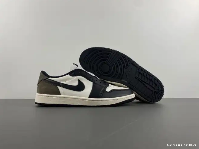 Rep Husky Jordan OG Air Low Mocha 1 CZ0790-102 0409